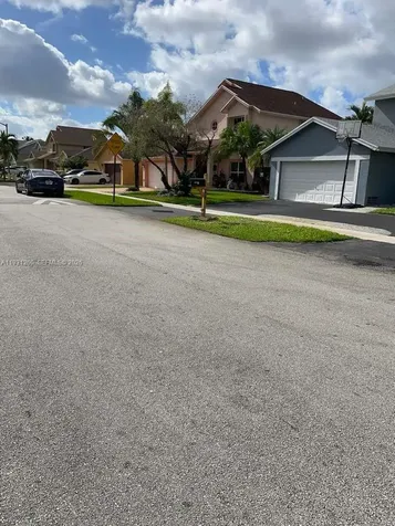 Pembroke Pines FL 33025