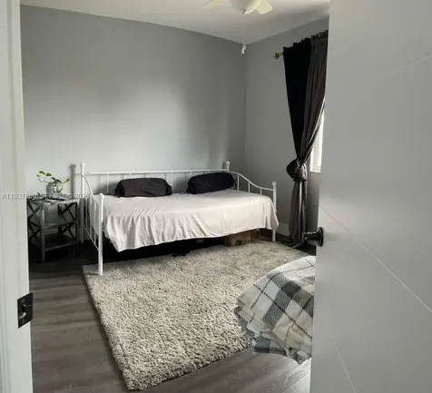Pembroke Pines FL 33025