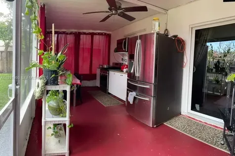 Pembroke Pines FL 33025