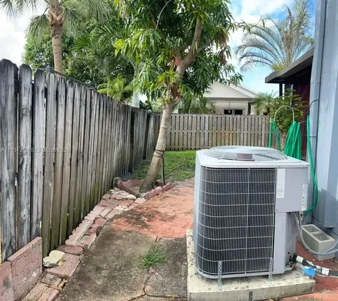 Pembroke Pines FL 33025