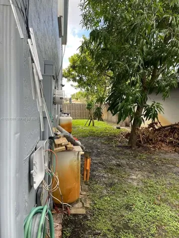 Pembroke Pines FL 33025