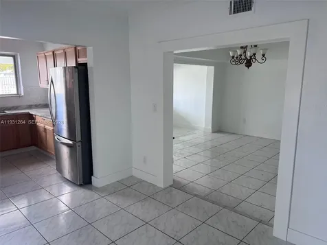 3090 NW 29th Street Miami FL 33142