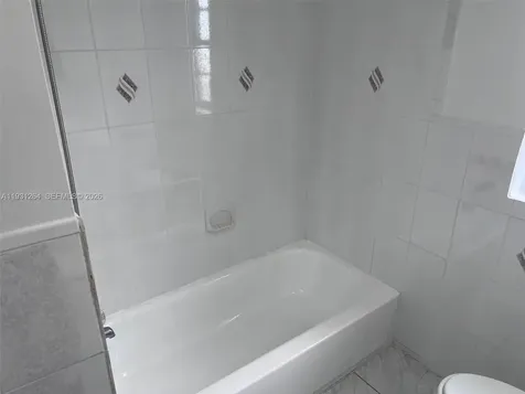 3090 NW 29th Street Miami FL 33142