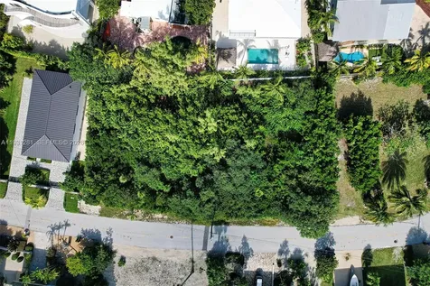 Lot 8 W Seaview Circle Duck FL 33050