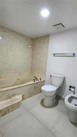 520 Brickell Key Drive Miami FL 33131