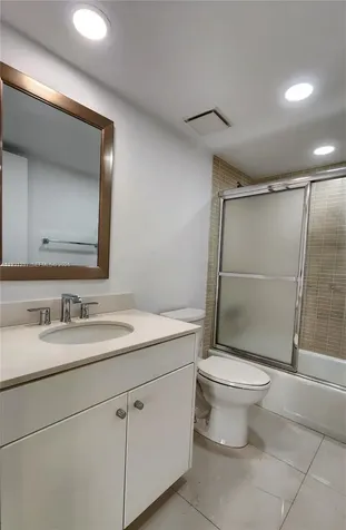 520 Brickell Key Drive Miami FL 33131