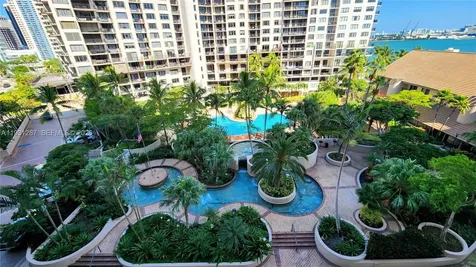 520 Brickell Key Drive Miami FL 33131