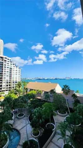 520 Brickell Key Drive Miami FL 33131