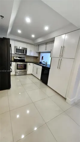 520 Brickell Key Drive Miami FL 33131