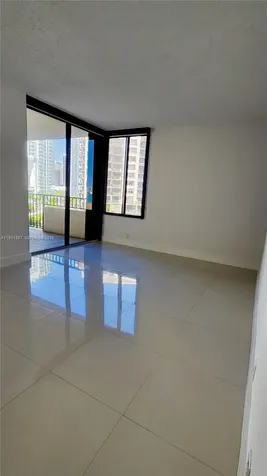 520 Brickell Key Drive Miami FL 33131