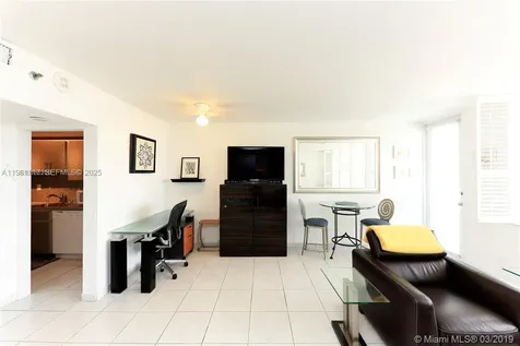 100 Lincoln Road Miami Beach FL 33139