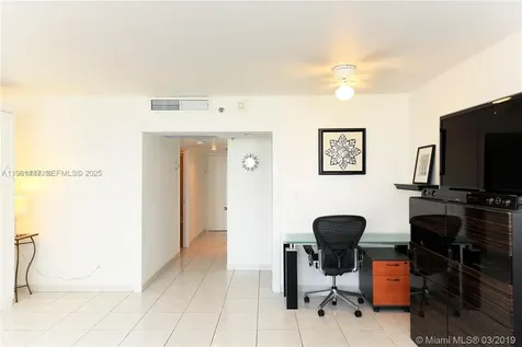 100 Lincoln Road Miami Beach FL 33139