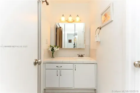 100 Lincoln Road Miami Beach FL 33139