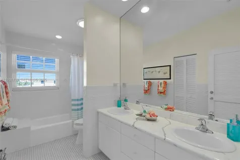 153 Stromboli Drive Islamorada FL 33036