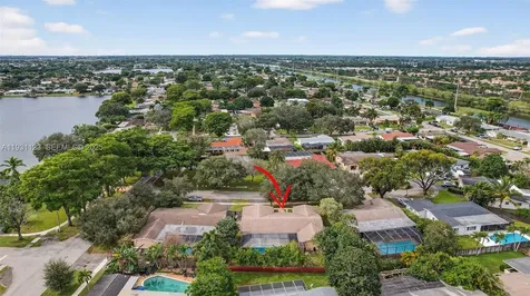 2221 NW 82nd Way Pembroke Pines FL 33024