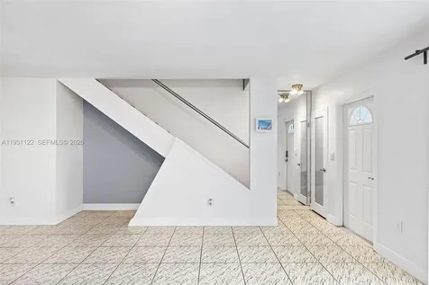 7270 Gary Avenue Miami Beach FL 33141