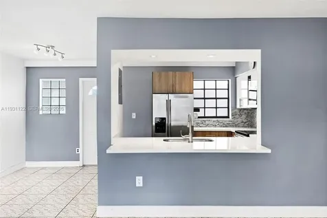 7270 Gary Avenue Miami Beach FL 33141