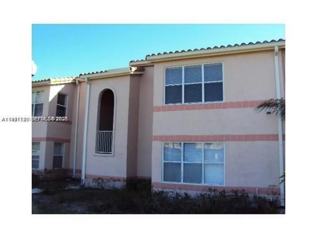 3300 N Pinewalk Drive N Margate FL 33063