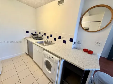 1500 Bay Road Miami Beach FL 33139