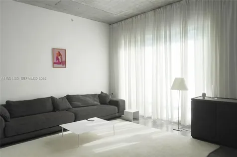 133 NE 2nd Avenue Miami FL 33132