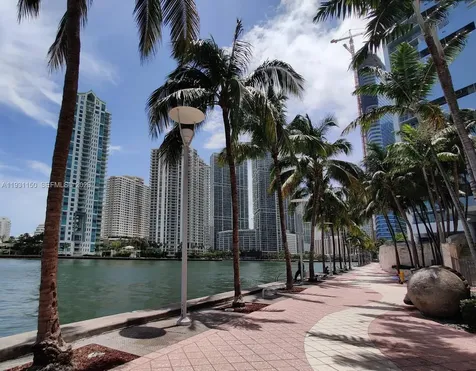 133 NE 2nd Avenue Miami FL 33132