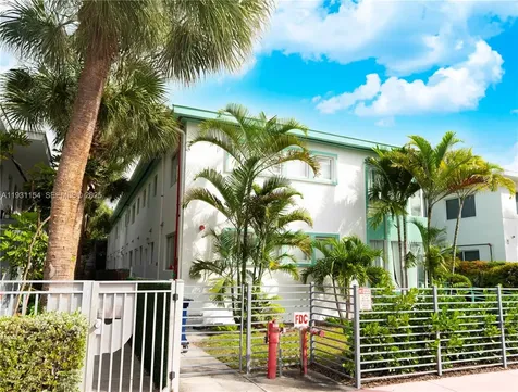 1321 15th Street Miami Beach FL 33139