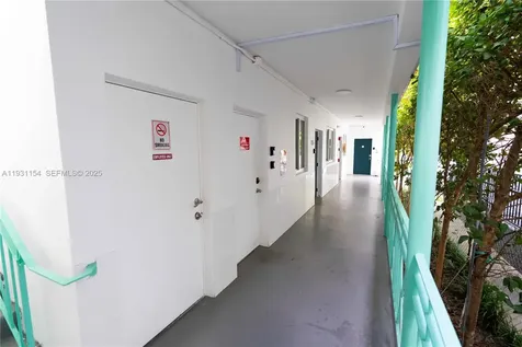 1321 15th Street Miami Beach FL 33139