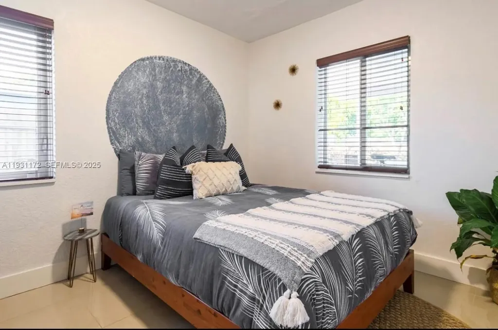 1243 NW 3rd Avenue Fort Lauderdale FL 33311
