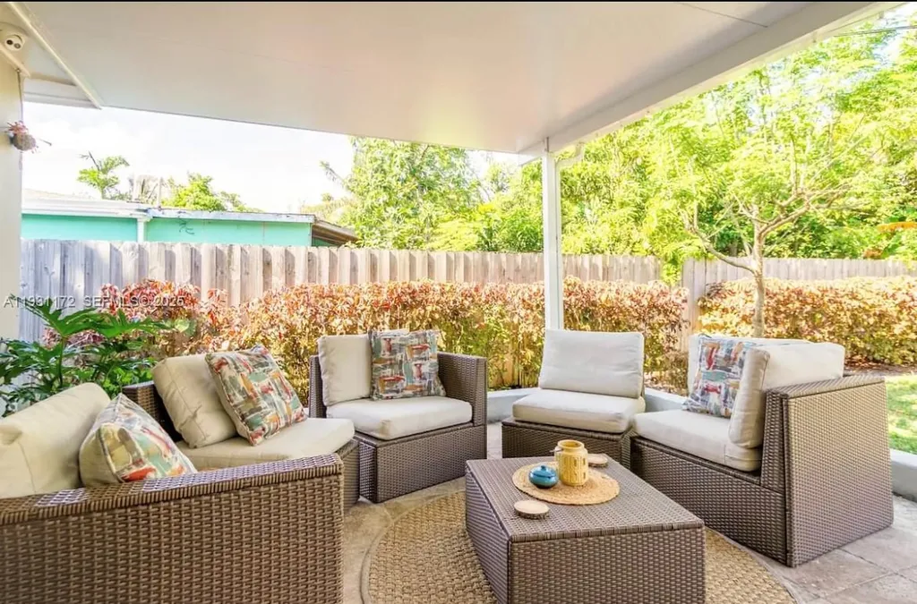 1243 NW 3rd Avenue Fort Lauderdale FL 33311