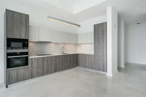 2900 NE 7th Avenue Miami FL 33137