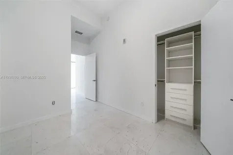 2900 NE 7th Avenue Miami FL 33137