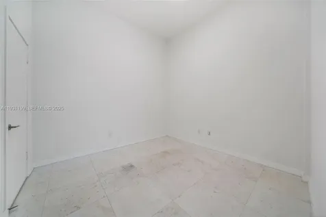 2900 NE 7th Avenue Miami FL 33137