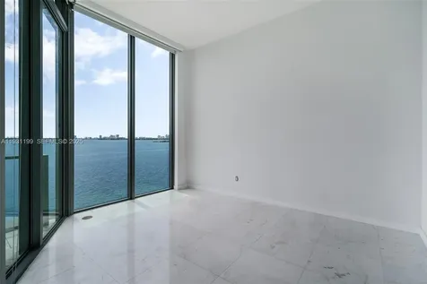 2900 NE 7th Avenue Miami FL 33137