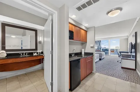 18001 Collins Avenue Sunny Isles Beach FL 33160