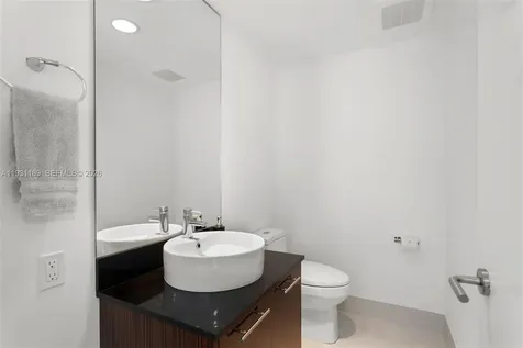 3951 S Ocean Drive Hollywood FL 33019
