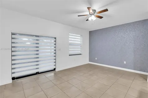 3549 W 89th Place Hialeah FL 33018