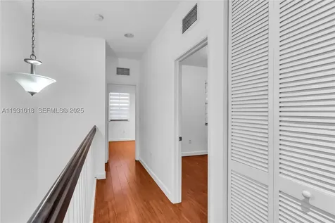 3549 W 89th Place Hialeah FL 33018