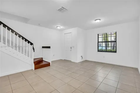 3549 W 89th Place Hialeah FL 33018