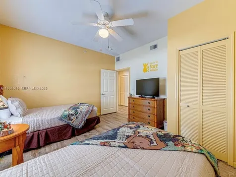 8112 Poinciana Boulevard Orlando FL 32821