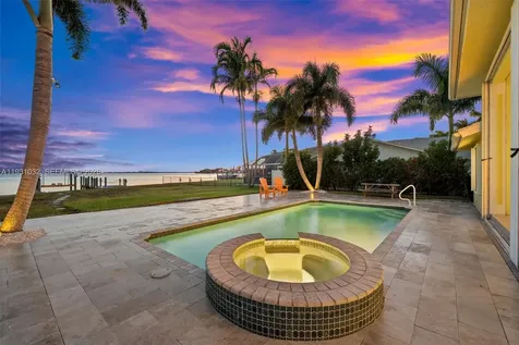 264 Bayshore Drive Cape Coral FL 33904