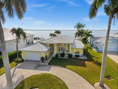 264 Bayshore Drive Cape Coral FL 33904