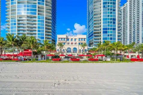 17901 Collins Avenue Sunny Isles Beach FL 33160