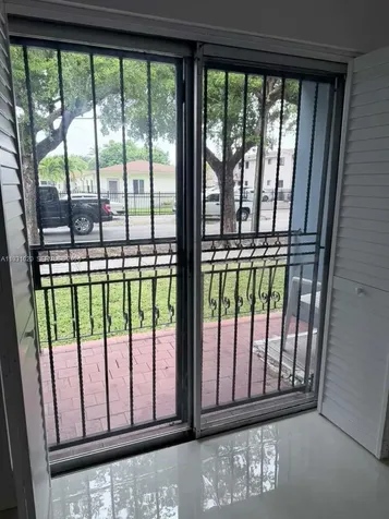160 SW 30th Avenue Miami FL 33135