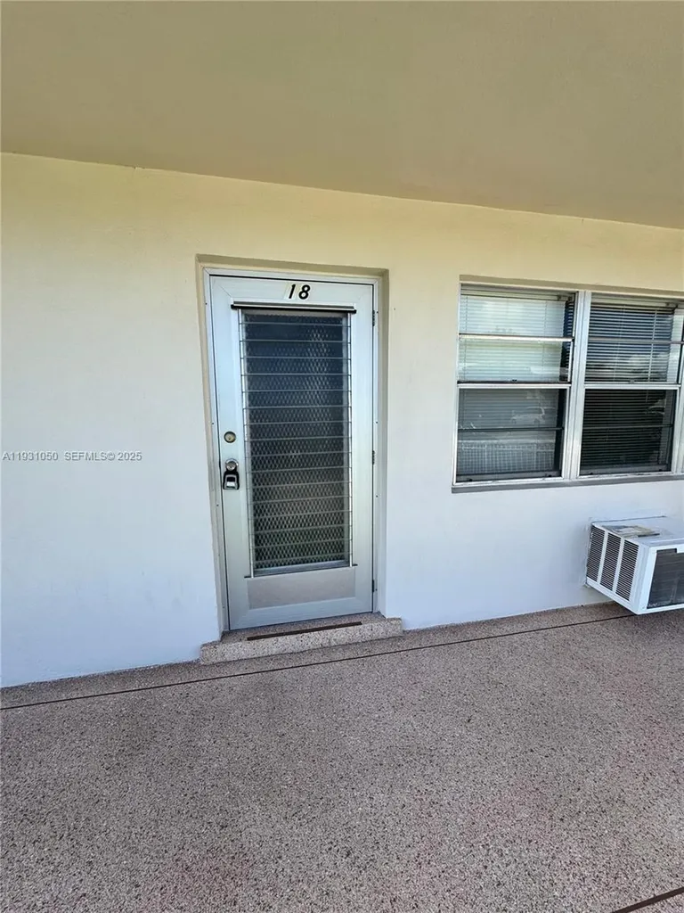 18 Hastings B West Palm Beach FL 33417