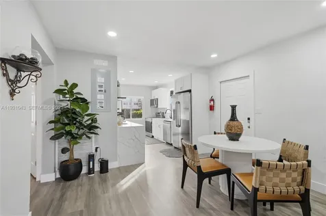1590 NW 38th Street Miami FL 33142
