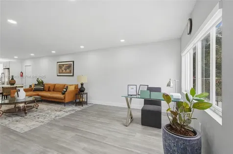1590 NW 38th Street Miami FL 33142