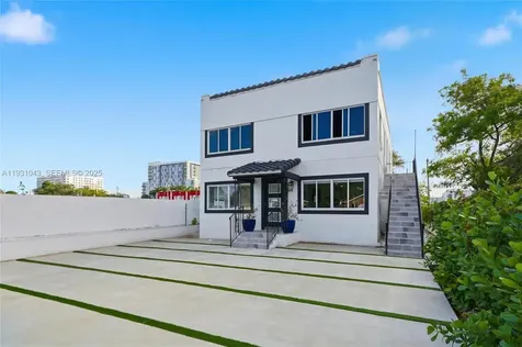 1590 NW 38th Street Miami FL 33142