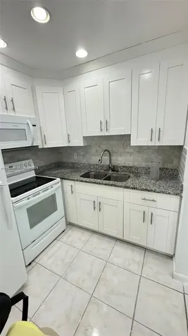 163 Coventry G West Palm Beach FL 33417