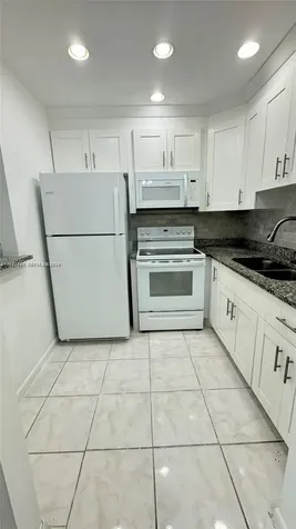 163 Coventry G West Palm Beach FL 33417