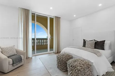 17875 Collins Avenue Sunny Isles Beach FL 33160